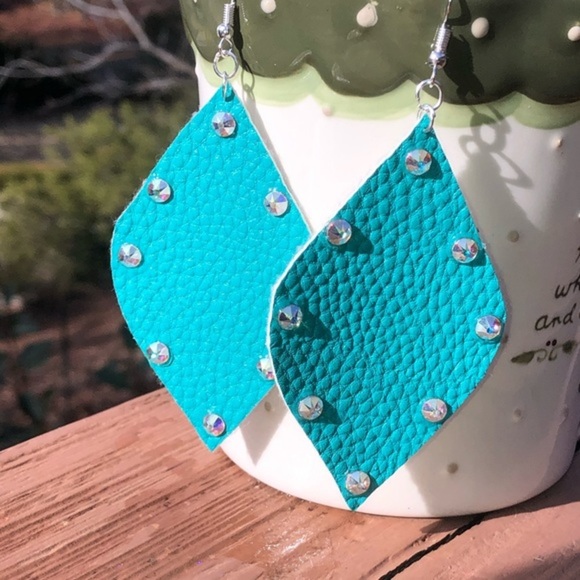 Faux Leather Earrings - Picture 5 of 5